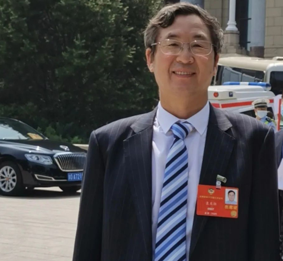 袁亚湘委员：要重视广大普通青年科技人员