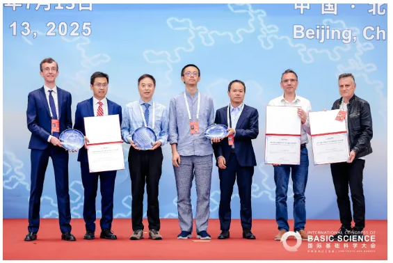 梯度流的标量辅助变量（SAV）方法及其分析（徐劼与合作者）